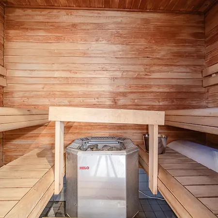 Alpine Kajo B1 By Aavalevi Holidays, Ski-in Ski-out